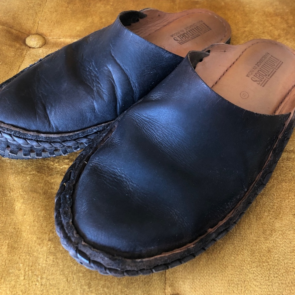 Mohinders Solid City Slipper in Charcoal